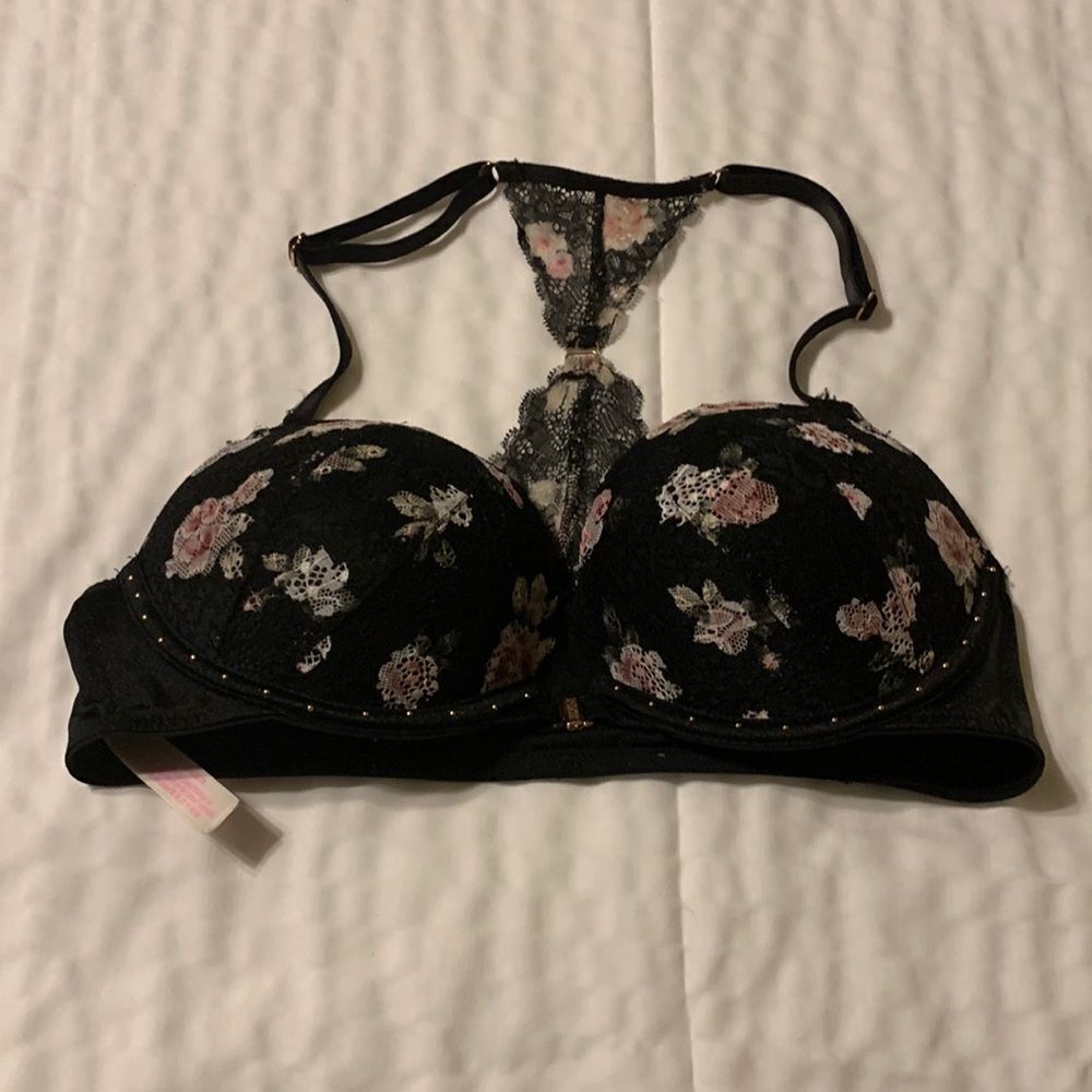 Pink Victoria’s Secret size 34C push-up bra